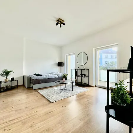 Palmtrees - Grosse Und Moderne 2 Zimmerwohnung Mit Sued-west Balkon In Gladbeck-mitte Naehe Movie Park Und Arena Aufschalke * Gladbeck