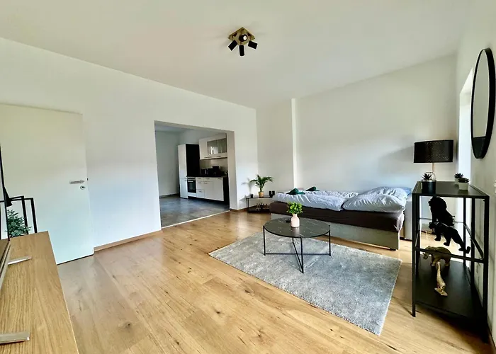 Palmtrees - Grosse Und Moderne 2 Zimmerwohnung Mit Sued-west Balkon In Gladbeck-mitte Naehe Movie Park Und Arena Aufschalke * גלדבק