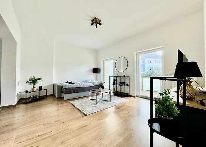 Palmtrees - Grosse Und Moderne 2 Zimmerwohnung Mit Sued-west Balkon In Gladbeck-mitte Naehe Movie Park Und Arena Aufschalke * גלדבק