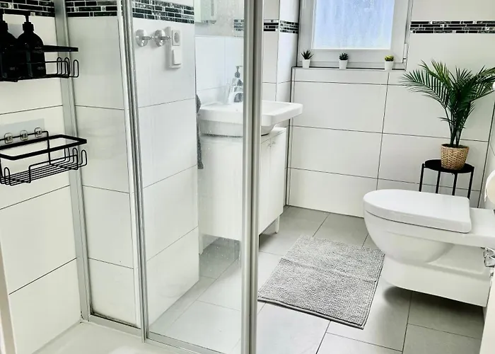 Palmtrees - Grosse Und Moderne 2 Zimmerwohnung Mit Sued-west Balkon In Gladbeck-mitte Naehe Movie Park Und Arena Aufschalke דירה *